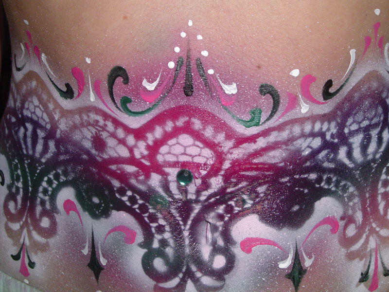 LaceyBellyPaint-ws