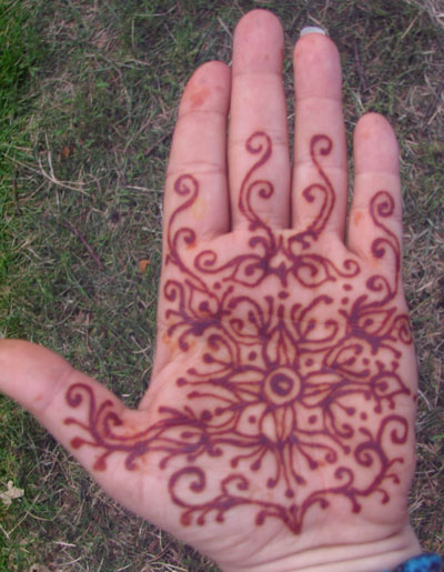 Henna-FancyHand2-ws